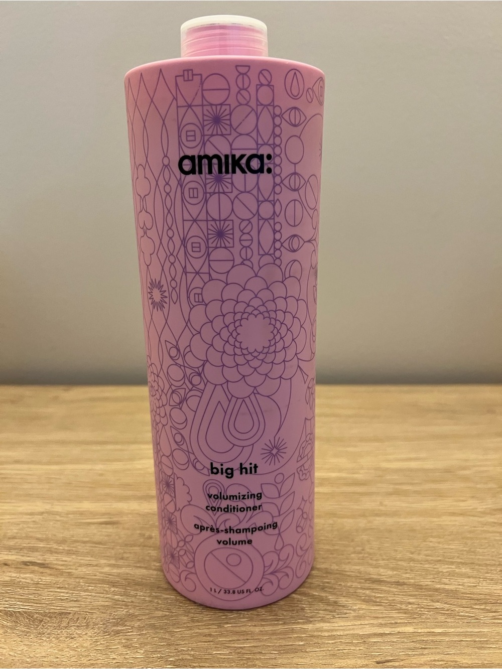 amika big hit  volumizing conditioner bottle        1 liter 33.8 fl oz - sealed